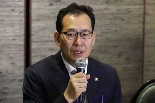 종교인 과세 간담회. 고형권 기획재정부 제1차관이 4일 서울 영등포구 CCMM빌딩에서 열린 종교인 과세 간담회에서 모두발언을 하고 있다. /사진=뉴스1