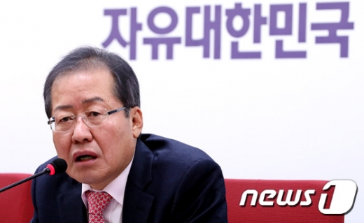 홍준표 대표가 정부에 대해 "망나니 칼춤을 멈춰야 한다"고 주장했다. /사진=뉴스1