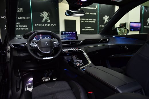 푸조 5008 SUV  실내공간 /사진=한불모터스 제공