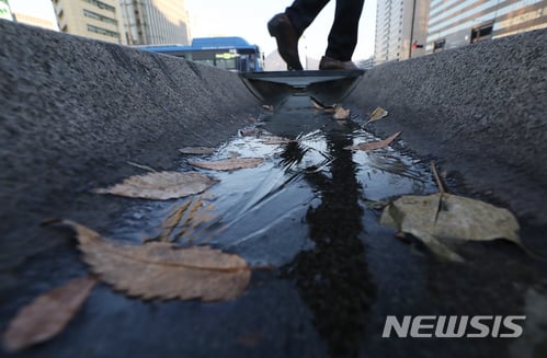 [오늘 날씨] 전국 구름, 아침기온 영상권… 서해안 미세먼지 주의