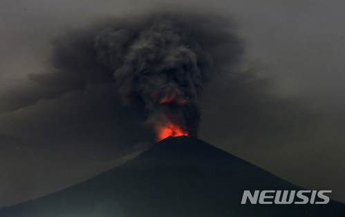 외교부, '화산 분출' 발리에 전세기 투입… 