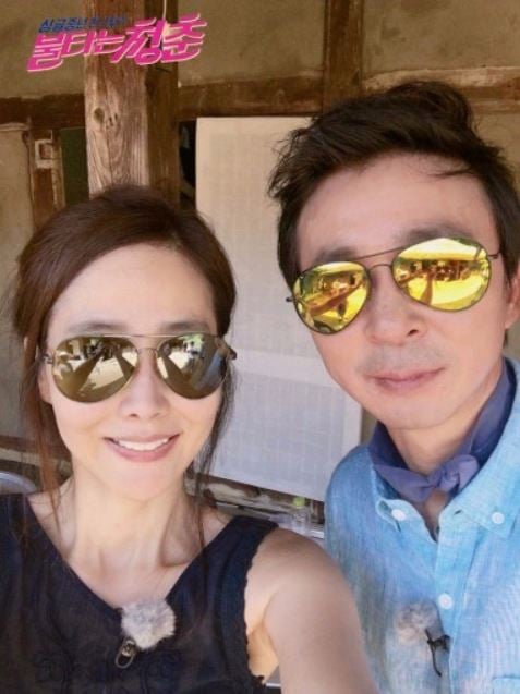 '불타는청춘' 강수지, 뽀뽀 퍼포먼스 요청에… 