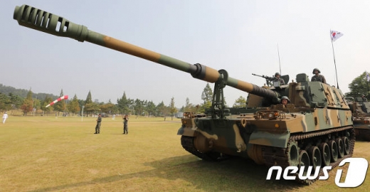  K-9 자주포 사고. 지난 25일 오전 경기도 평택시 해군2함대사령부에서 열린 제69주년 국군의날 기념식 미디어데이에서 K-9 자주포가 도열해 있다. /자료사진=뉴스1