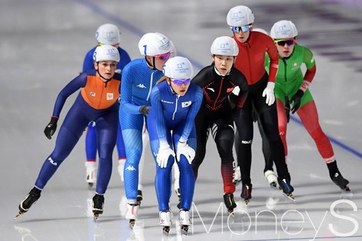 [머니S포토] 숨 고르는 김보름