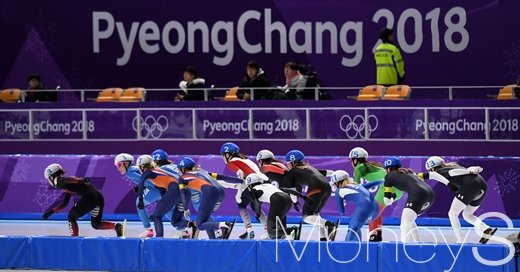 [머니S포토] 초대 챔피언 향해 질주하는 김보름