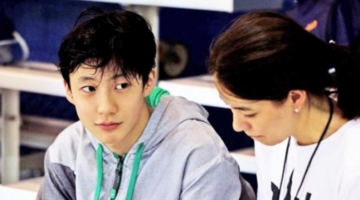 '싱글와이프2' 윤상♥심혜진 아들, 연예인 뺨치는 비주얼… 