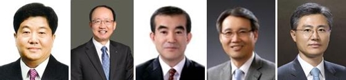 (왼쪽부터) 이병찬 신한생명 사장, 민정기 신한BNP파리바자산운용 사장, 설영오 신한캐피탈 사장, 서현주 제주은행 은행장 내정자, 김영표 신한저축은행 사장/사진=신한금융