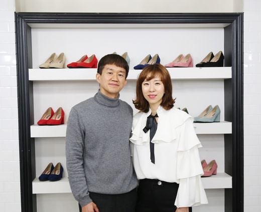 ▲ 분홍코끼리 쇼핑몰 (좌)강정희, (우)여은경 공동대표 (제공=메이크샵) @머니S MNB, 식품 외식 유통 · 프랜차이즈 가맹 & 유망 창업 아이템의 모든 것