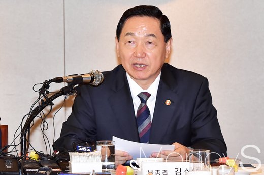 김상곤 사회부총리 겸 교육부 장관. /사진=임한별 기자