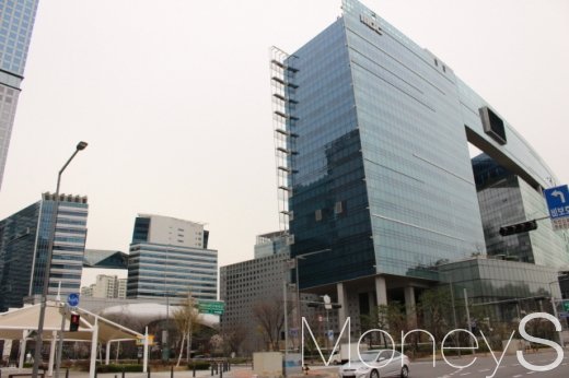 토끼굴을 나선 상암지역엔 디지털미디어 기업들이 들어섰다. /사진=박정웅 기자