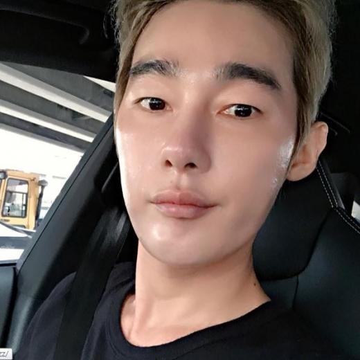 허지웅 일침. 어벤져스 오역. 박지훈 번역가. /사진=허지웅 인스타그램