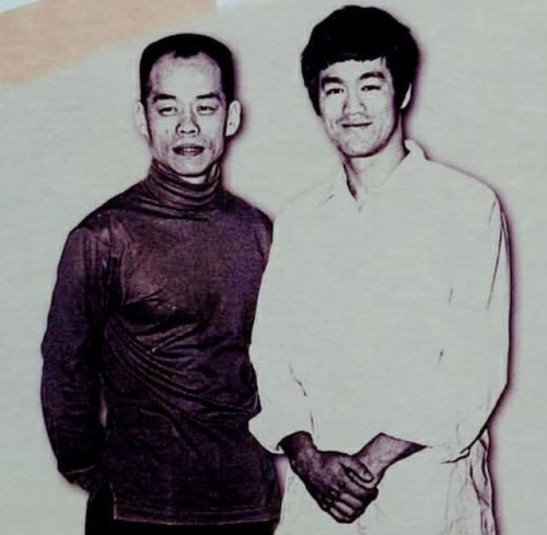 고 이준구 사범(왼쪽)과 이소룡/사진=준리 태권도 공식 페이스북 캡처
