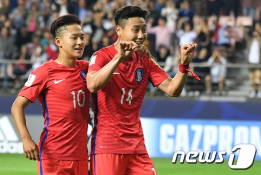 이승우와 백승호(오른쪽). /사진=뉴스1