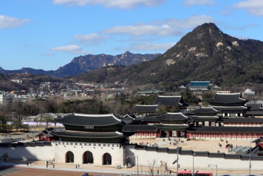 확 트인 북악산 /사진=뉴시스 배훈식 기자