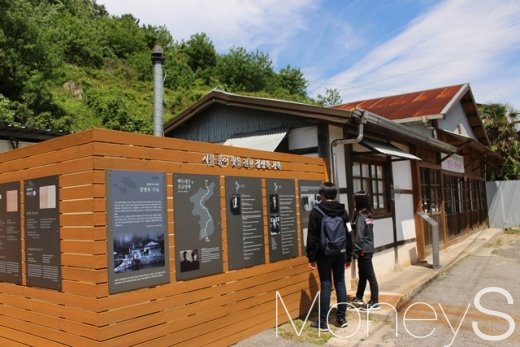윤동주 시인의 육필 원고를 보존한 정병욱 가옥. /사진=박정웅 기자