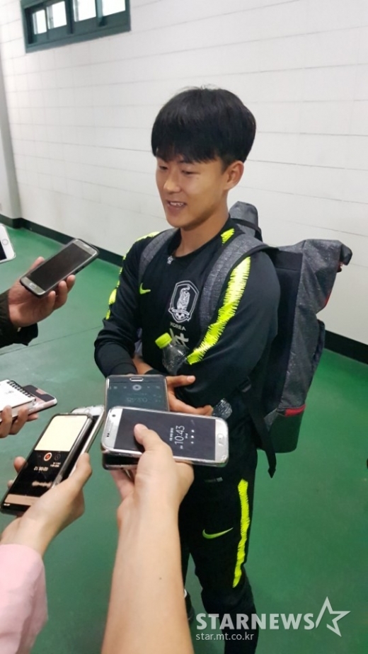 28일 온두라스전 이후 이승우가 취재진 질문에 응답하고 있다. /사진=스타뉴스
