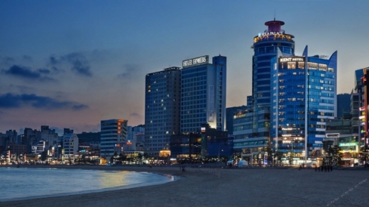 광안리해수욕장 일몰 전경. /사진제공=야놀자