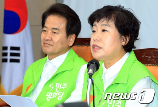 조배숙 민주평화당 대표가 11일 전북 전주시 전북도의회에서 열린 민주평화당 전북선대위 회의에서 전날 추미애 더불어민주당 대표가 한 발언에 대해 말하고 있다. /사진=뉴스1