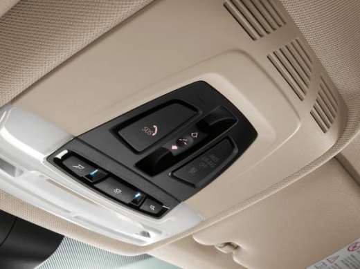 BMW 커넥티드드라이브 이머전시콜 기능 /사진=BMW 제공