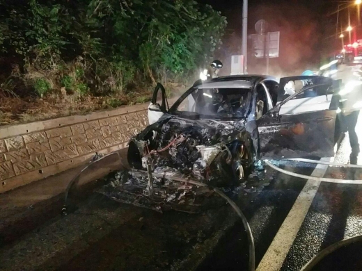  BMW . /=1