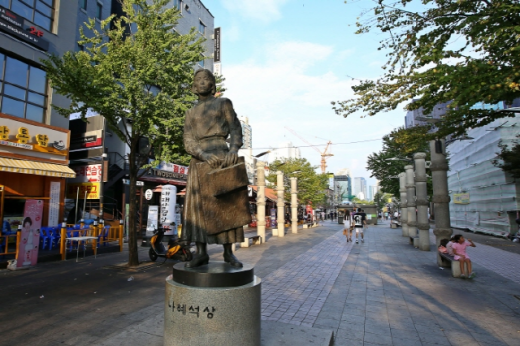 신여성이자 여류화가 나혜석을 기리는 나혜석거리. /사진제공=한국관광공사