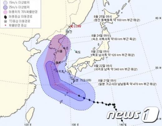 21일 오전 9시 기준 태풍 솔릭 예상 이동 경로./사진=뉴스1(기상청 제공)