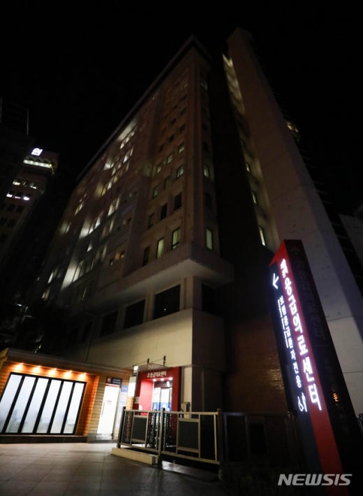 국내에서 3년만에 메르스 확진자가 발생한 8일 오후 서울 종로구 서울대학교병원의 모습. /사진=뉴시스
