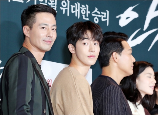 배우 조인성이 13일 오후 서울 강남구 삼성동 코엑스 메가박스에서 진행된 영화 '안시성' VIP시사회에 참석해 포즈를 취하고 있다. /사진=머니투데이 DB