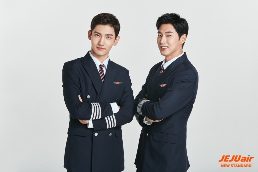 동방신기. /사진=제주항공