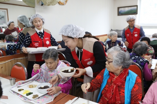 롯데백광주점, 짜장면 나눔 재능기부 봉사활동