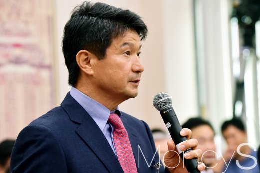 [머니S포토] 질의에 답하는 곽용운 테니스협회장