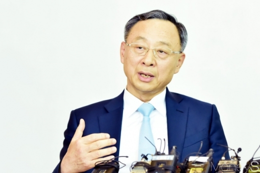 Ȳâ KT ȸ  717 бźΰ  ̵Ż CEO ȸ ߾ϰ ִ. /=ӴS