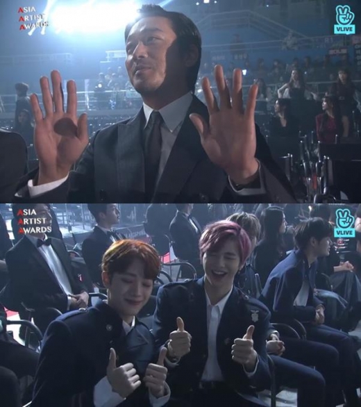 하정우, 워너원. /사진=V라이브 캡처