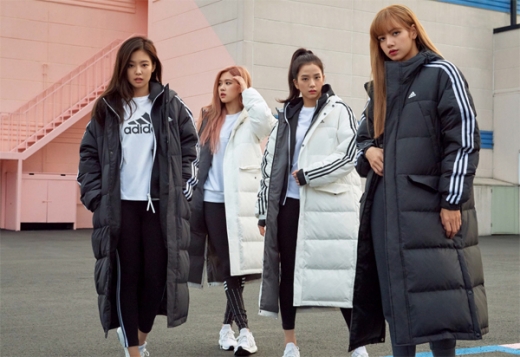 아디다스 '3STR 롱다운 파카'. /사진=아디다스 제공