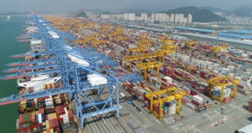 배후단지 조성확대로 고부가가치 항만변모_부산항신항 및 배후단지/사진=부산항만공사