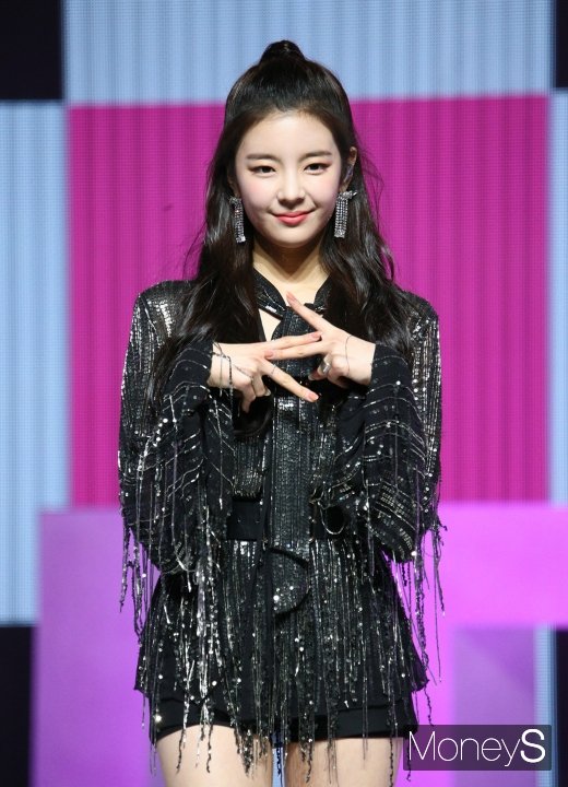 [머니S포토] 있지(ITZY) 리아, 빛나는 청순 미모