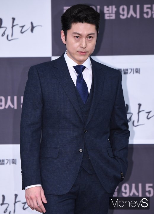 [머니S포토] 류수영 '강렬한 눈빛'