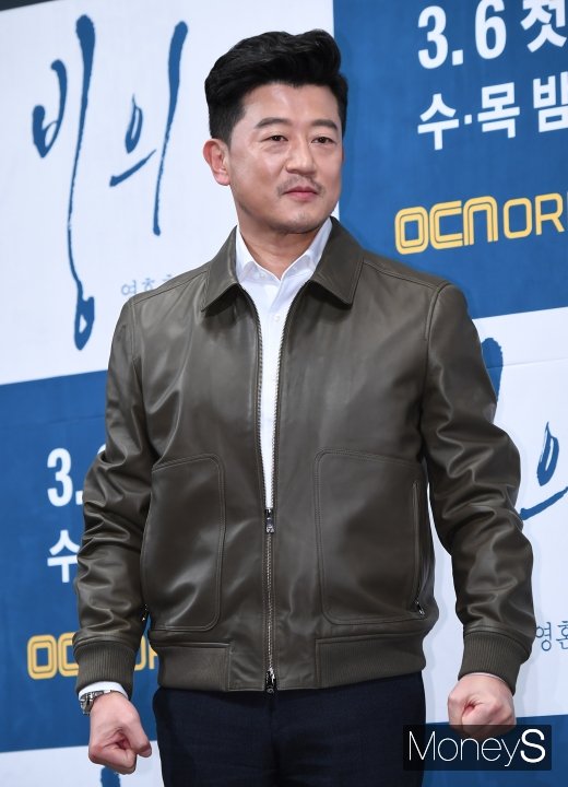 [머니S포토] 박상민 '데뷔 30년차의 카리스마 눈빛'