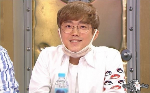 원타임 송백경이 지난 2017년 '라디오스타'에 출연한 모습. /사진=MBC '라디오스타' 제공