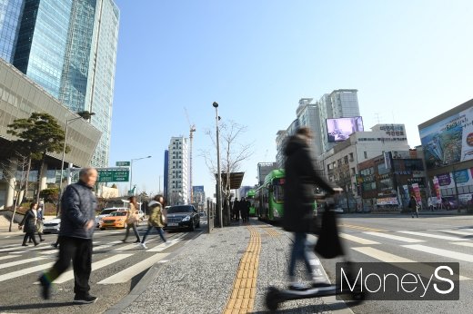 [머니S포토] 나들이 하고 싶은 파란하늘