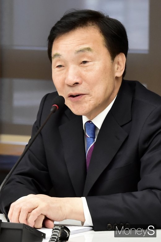 [머니S포토] 모두발언하는 손학규 대표