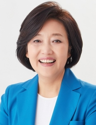 박영선 중소벤처기업부 장관. /사진=청와대