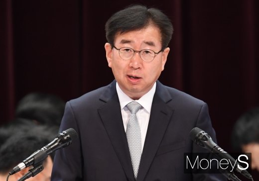 [머니S포토] 인사말하는 이원희 현대자동차 사장