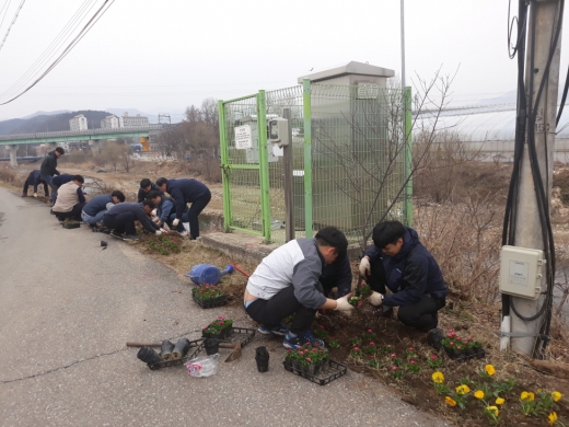▲가평군 '공공하수처리시설 꽃길·꽃동산 조성 사업' / 사진제공=가평군청