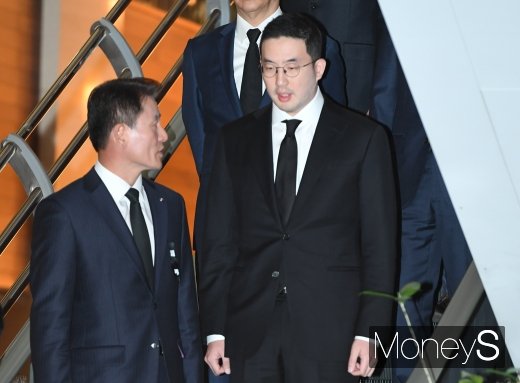 [머니S포토] 조양호 회장 빈소 찾은 구광모 LG그룹 회장