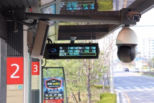 김포시는 오는 5월부터 김포~인천 간 광역버스 노선에 실시간 버스도착정보안내단말기 구축 사업을 추진한다./사진제공=김포시청