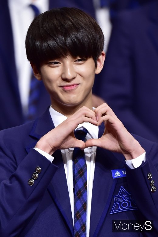 [머니S포토] 프로듀스X101 김민규, '국프님들 제 마음 아시죠?'