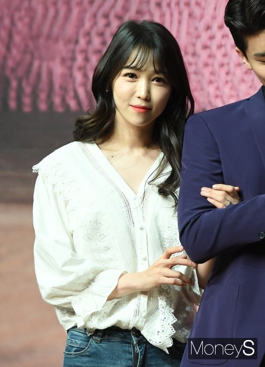 [머니S포토] 레이싱 모델 이은혜 '눈부신 미모'