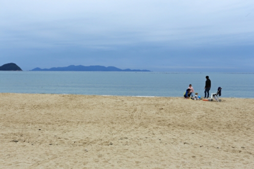 친환경 해수욕장 국제인증을 받은 완도 고금도 신지명사십리해수욕장. /사진=한국관광공사