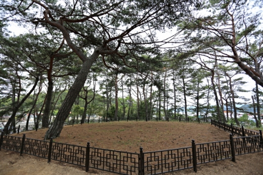 이순신 장군의 유해를 임시 안장했던 월송대. /사진=한국관광공사